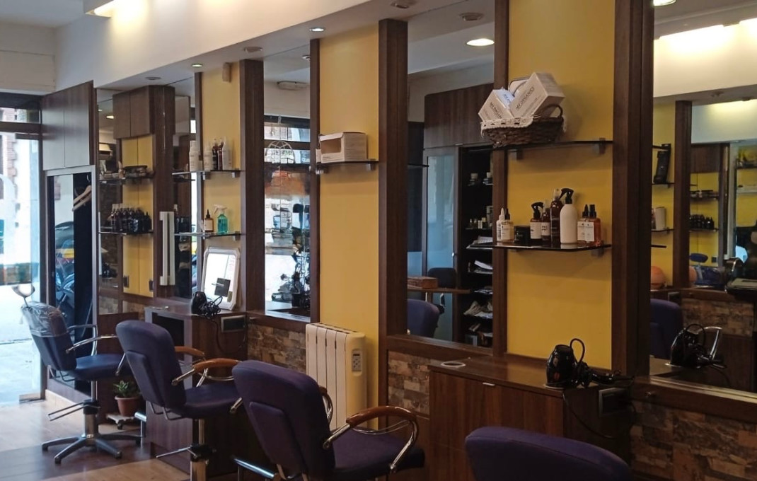 Traspaso - Peluquerias y Estetica -
Barcelona - Eixample