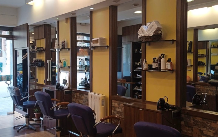 Traspaso - Peluquerias y Estetica -
Barcelona - Eixample