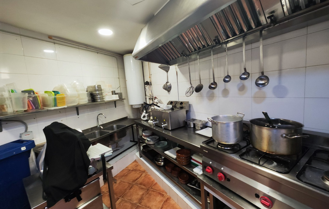 Traspaso - Restaurante -
Barcelona - Clot