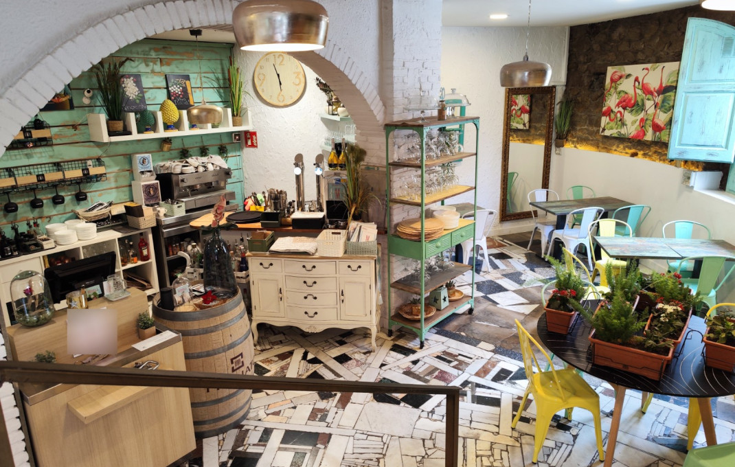 Traspaso - Restaurante -
Barcelona - Clot
