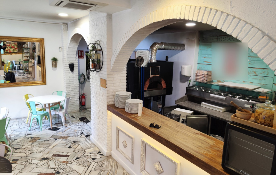 Traspaso - Restaurante -
Barcelona - Clot