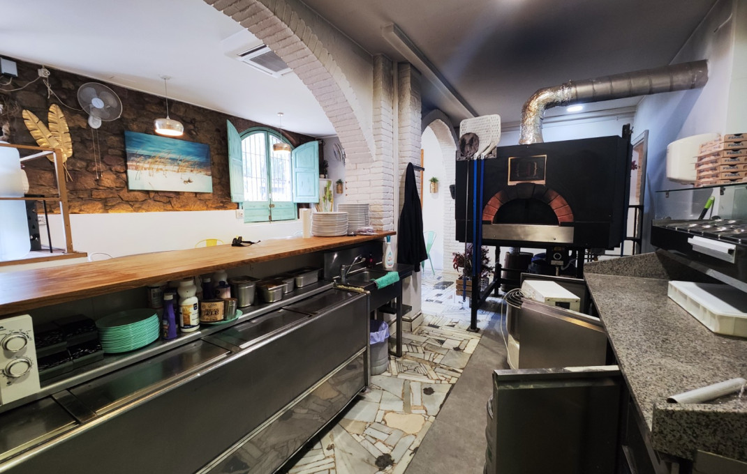Traspaso - Restaurante -
Barcelona - Clot