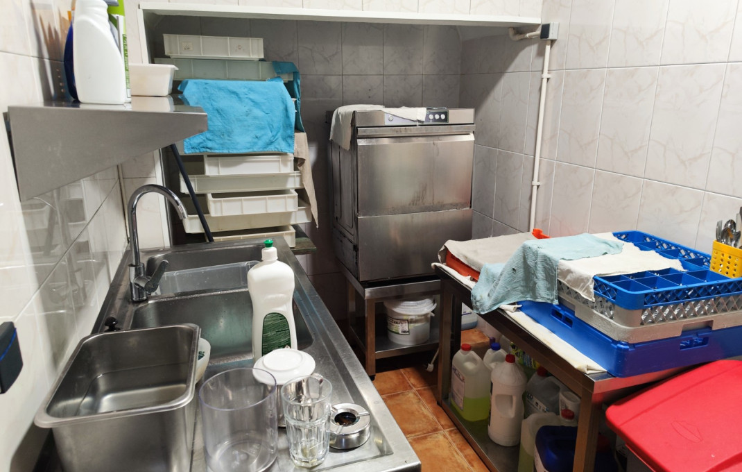 Traspaso - Restaurante -
Barcelona - Clot