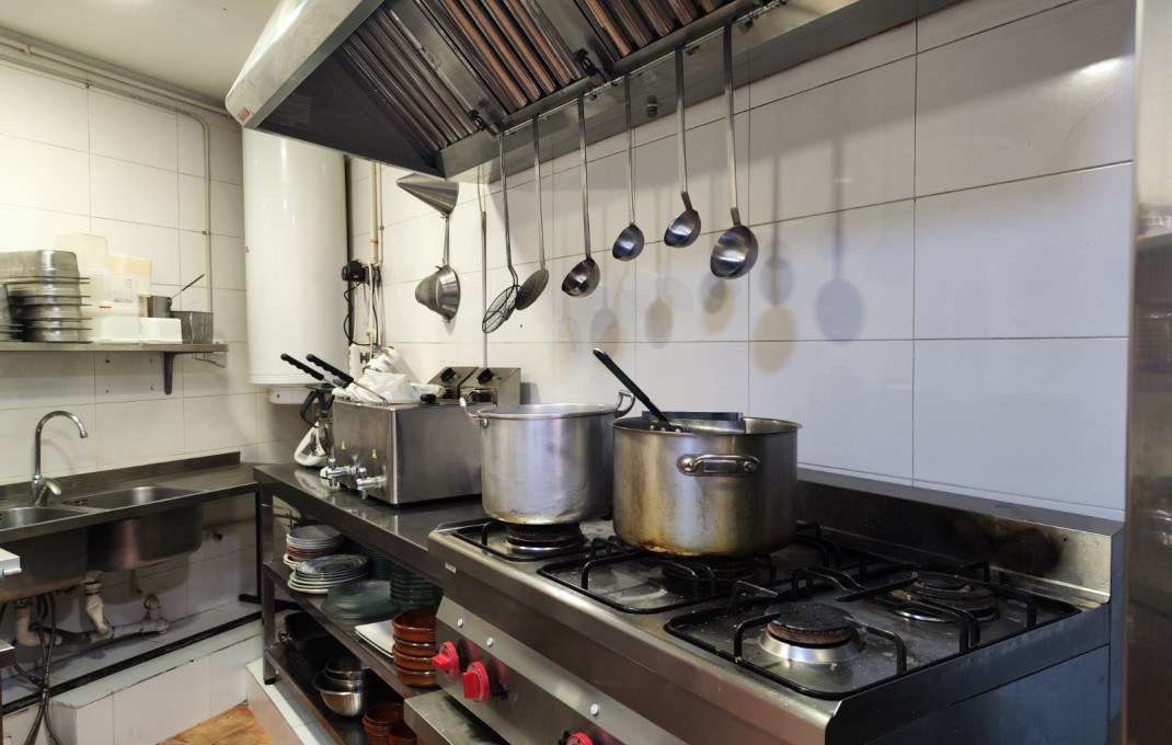 Traspaso - Restaurante -
Barcelona - Clot
