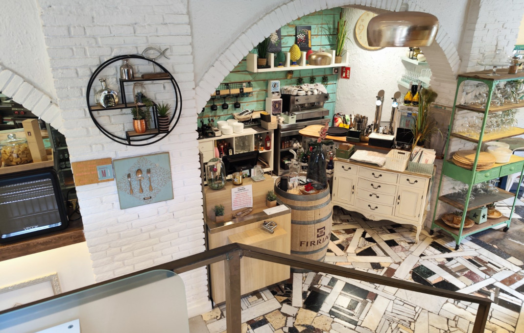 Traspaso - Restaurante -
Barcelona - Clot