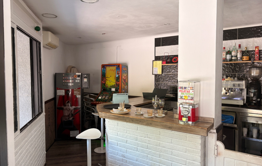 Traspaso - Bar-Cafeteria -
Gavá