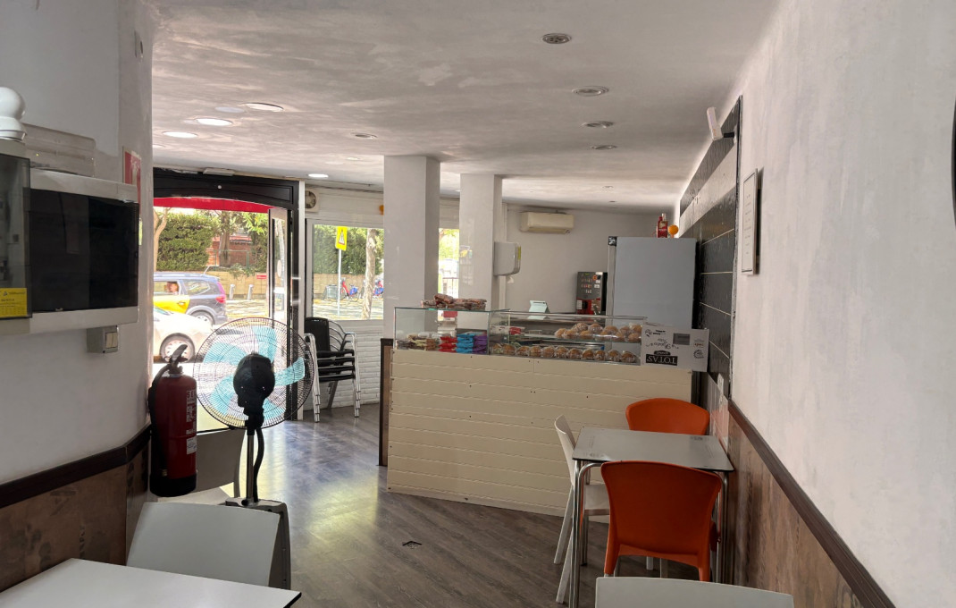 Traspaso - Bar-Cafeteria -
Gavá