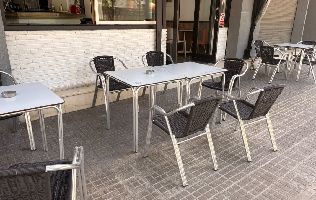 Traspaso - Bar-Cafeteria -
Gavá