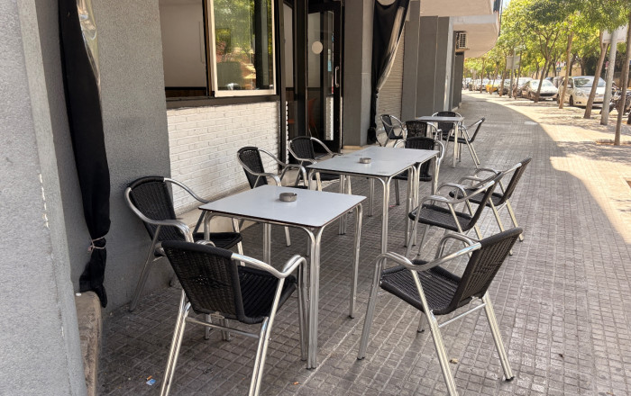 Traspaso - Bar-Cafeteria -
Gavá
