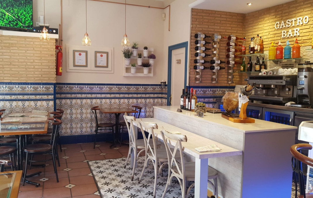 Venta - Bar Restaurante -
Llança  - Llança