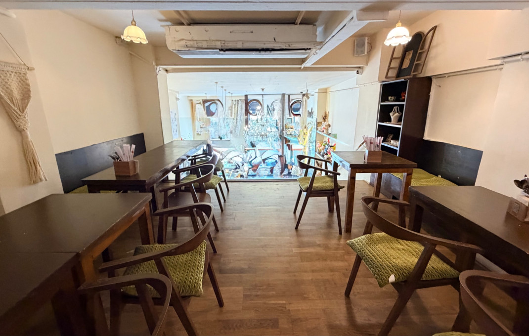Traspaso - Restaurante -
Barcelona - Eixample