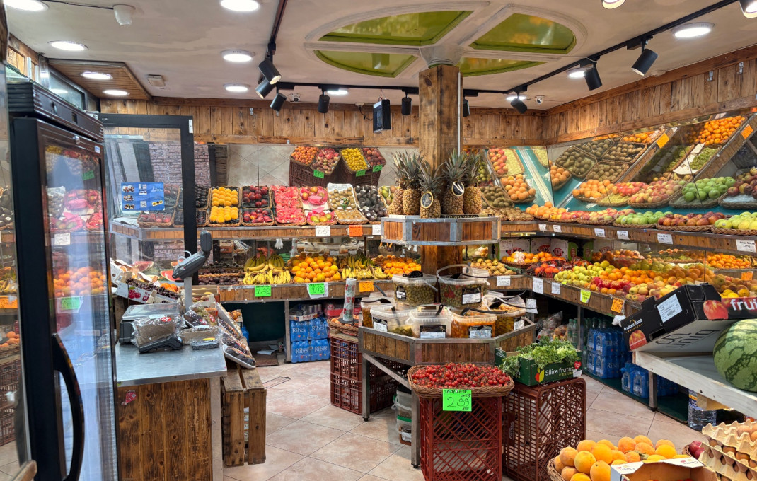 Traspaso - Frutería -
Barcelona - Gràcia