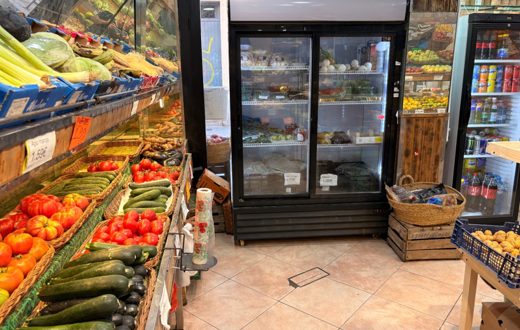 Traspaso - Frutería -
Barcelona - Gràcia