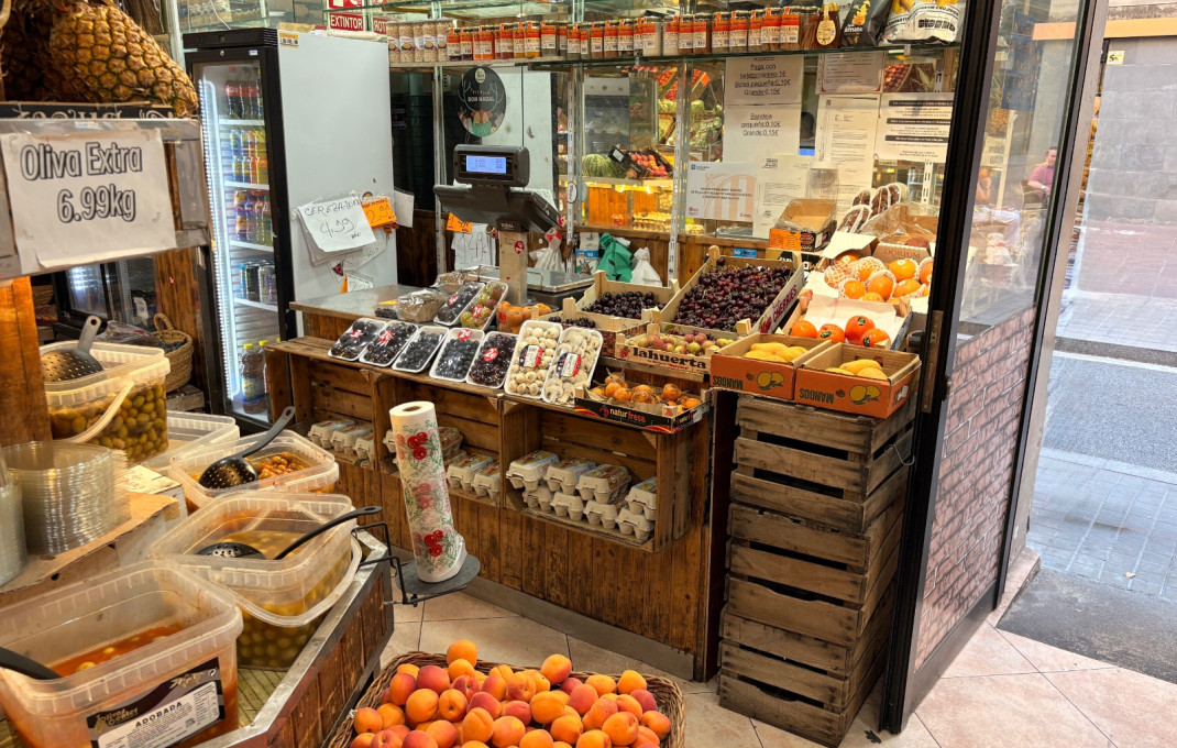 Traspaso - Frutería -
Barcelona - Gràcia