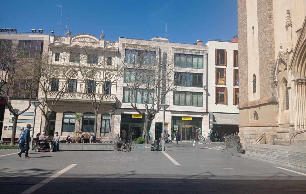 Venta en rentabilidad - Local comercial -
Sabadell