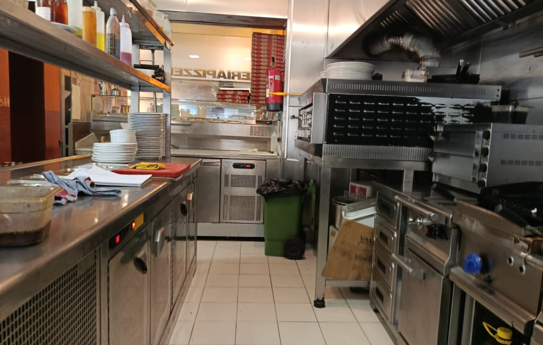 Traspaso - Restaurante -
Horta - Guinardó
