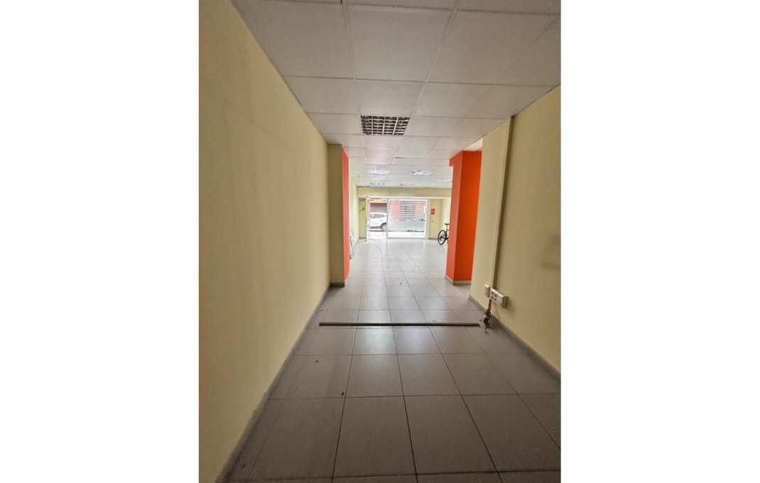 Venta en rentabilidad - Local comercial -
Gavá