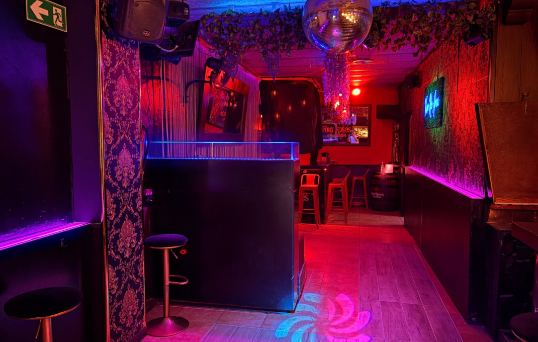 Traspaso - Bar Copas Musical -
Vilanova i la Geltrú