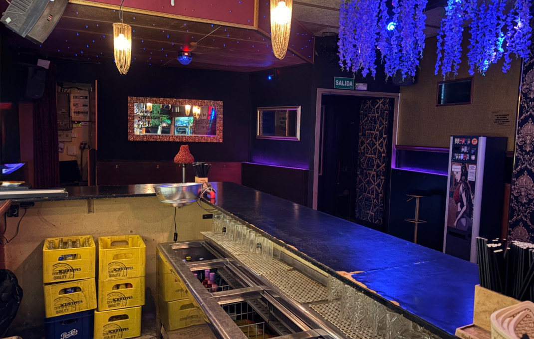 Traspaso - Bar Copas Musical -
Vilanova i la Geltrú