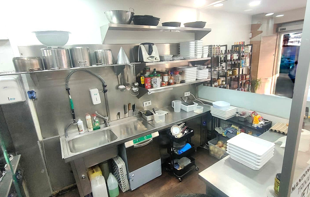 Traspaso - Take Away -
Badalona - Centre