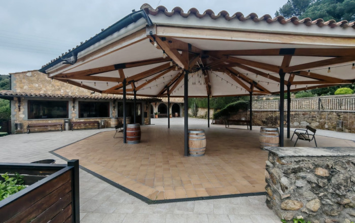 Venta - Masía -
Montcada i Reixac