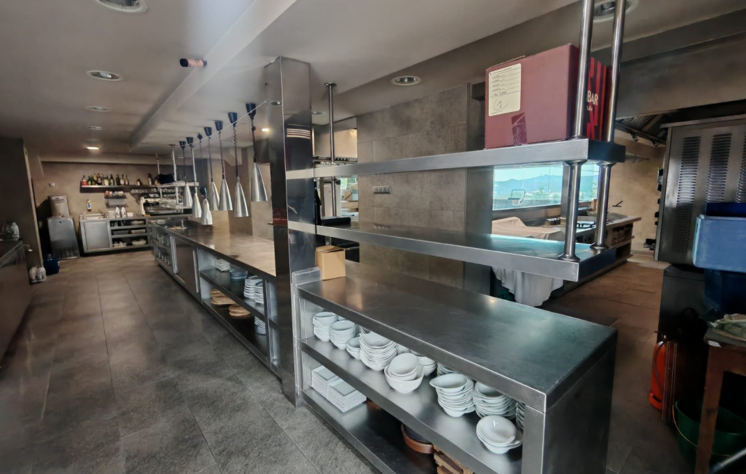 Venta - Masía -
Montcada i Reixac