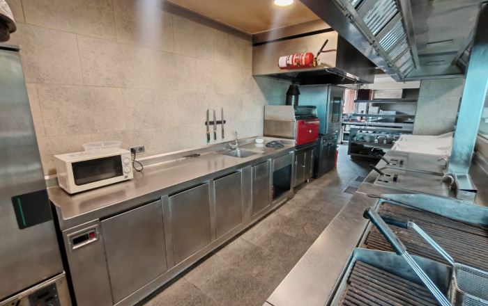 Venta - Masía -
Montcada i Reixac