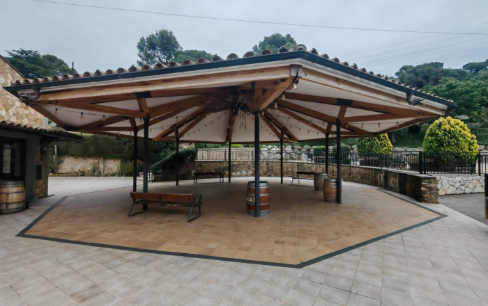 Venta - Masía -
Montcada i Reixac