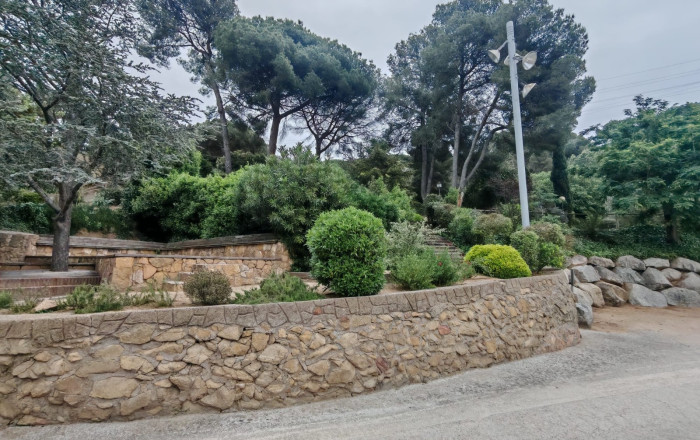 Venta - Masía -
Montcada i Reixac