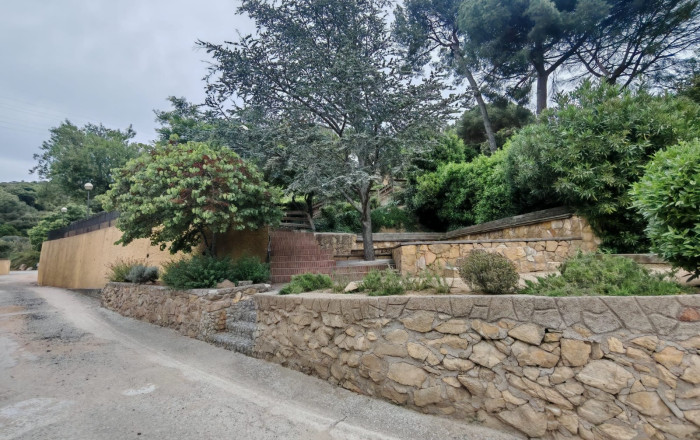 Venta - Masía -
Montcada i Reixac