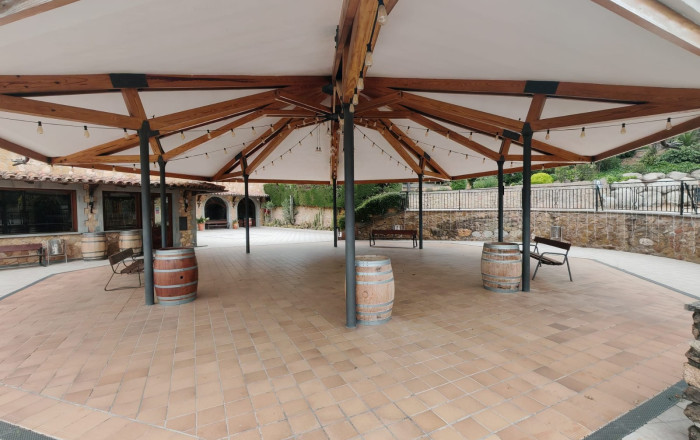 Venta - Masía -
Montcada i Reixac