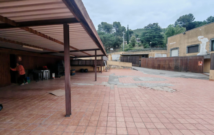 Venta - Masía -
Montcada i Reixac