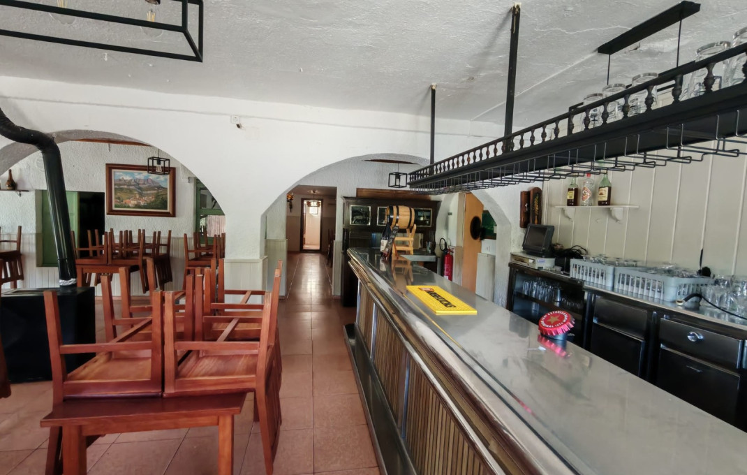 Alquiler - Restaurante -
Olesa de Montserrat