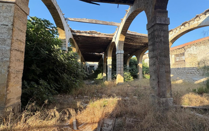 Venta - Bodega -
Cádiz - Puerto de Santa María