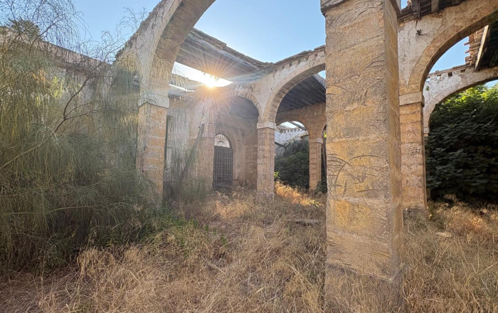 Venta - Bodega -
Cádiz - Puerto de Santa María