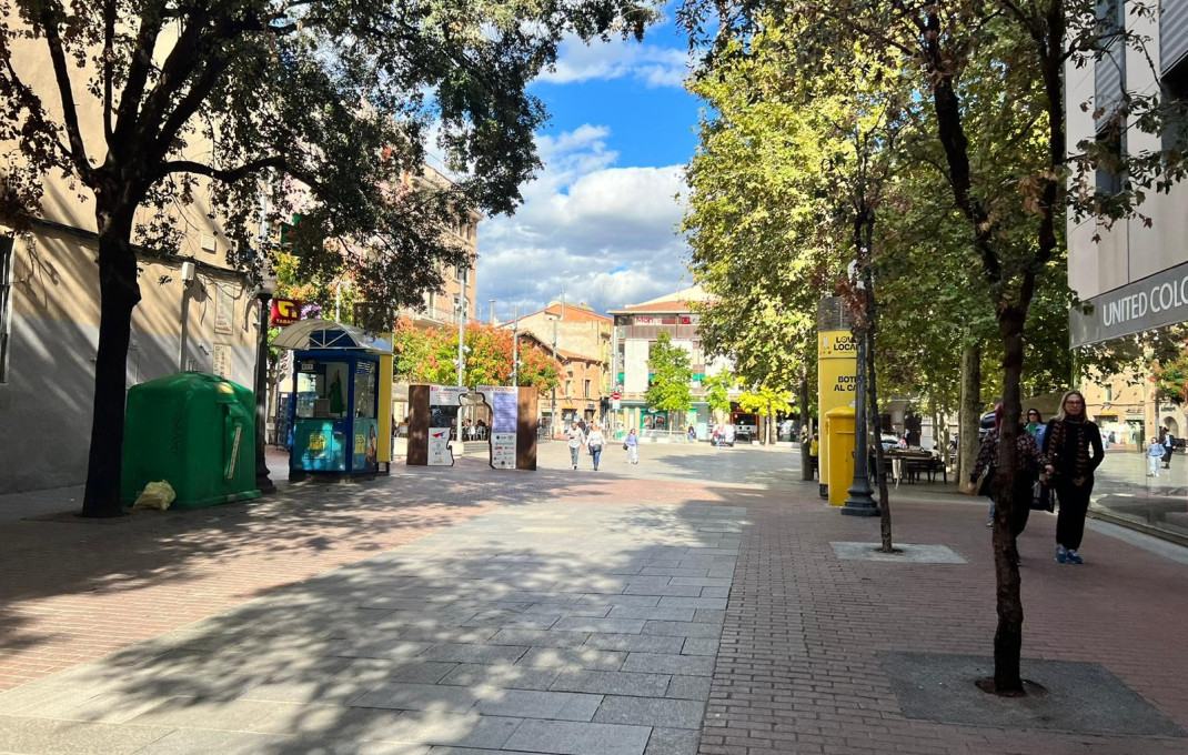 Traspaso - Local comercial -
Terrassa