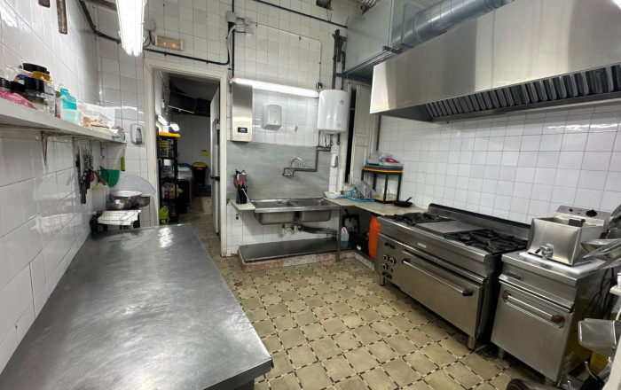 Traspaso - Take Away -
Barcelona - Gracia Norte