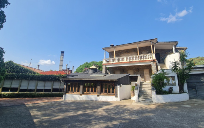 Venta - Masía -
Badalona