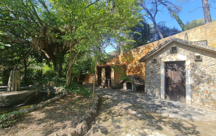 Venta - Masía -
Badalona
