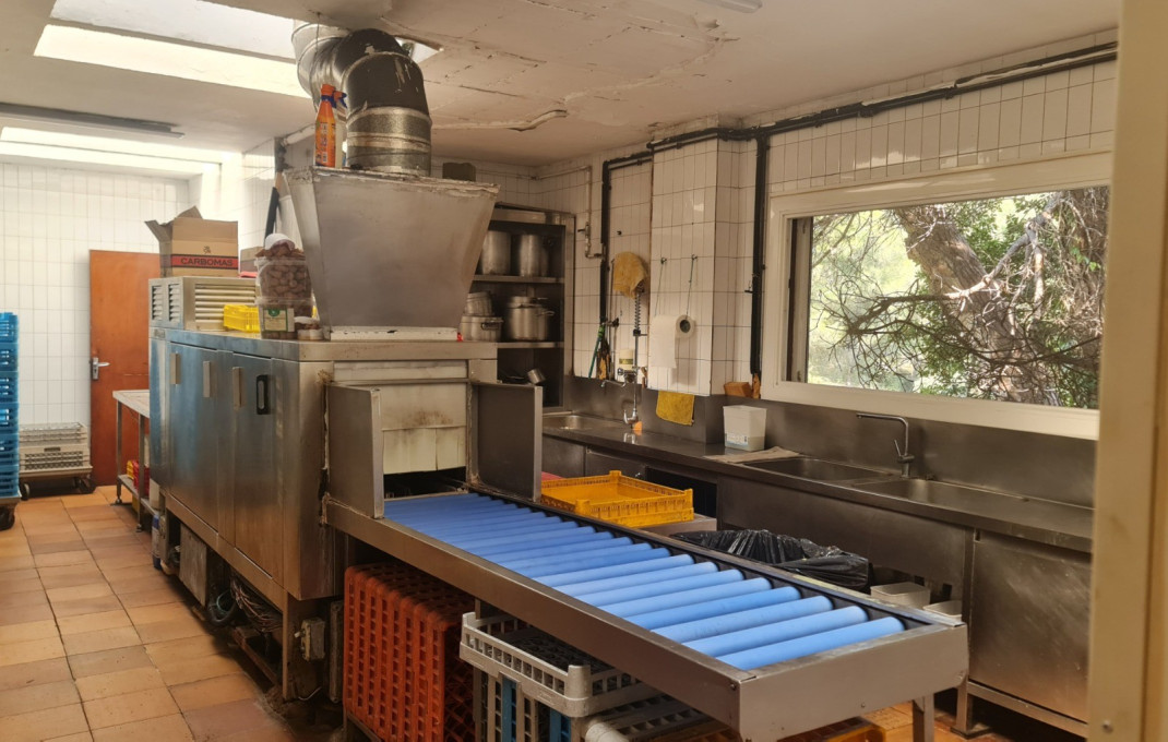 Venta - Masía -
Badalona