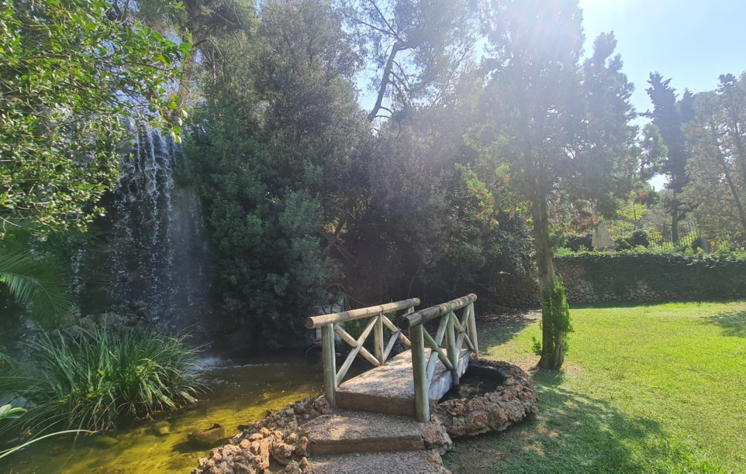 Venta - Masía -
Badalona