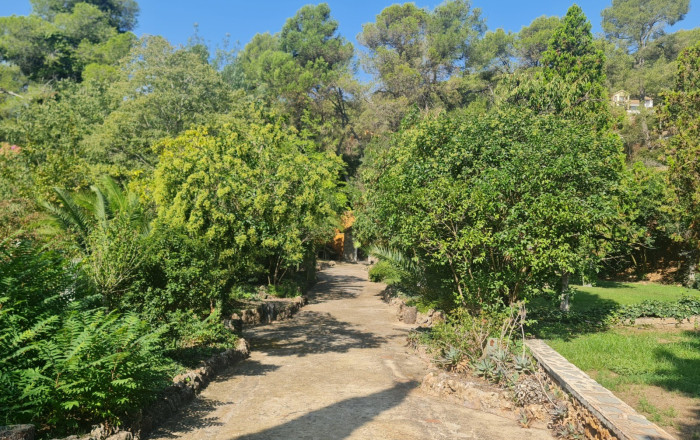 Venta - Masía -
Badalona