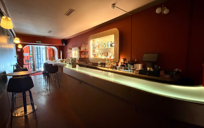 Transfert - Bar Copas Musical -
Barcelona - Sarria-Sant Gervasi