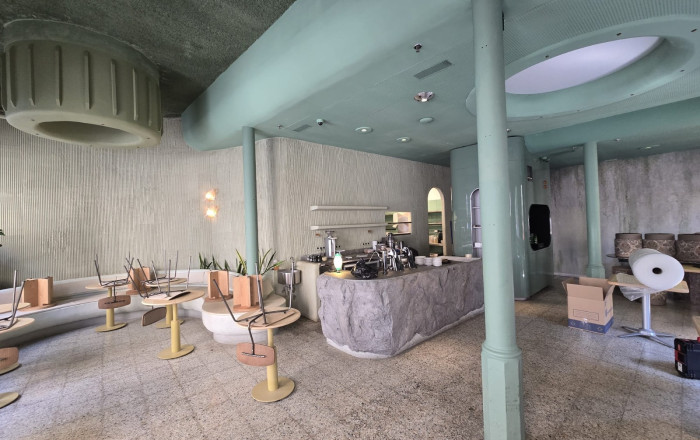 Transfert - Licencia C2 -
Barcelona - Borne-centro