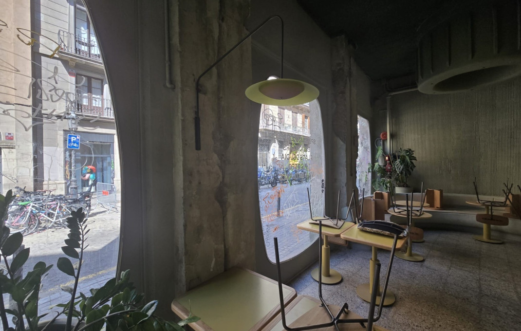 Transfert - Licencia C2 -
Barcelona - Borne-centro