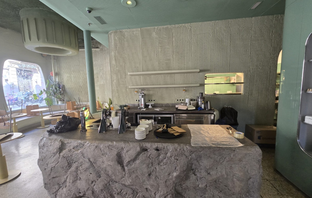 Transfert - Licencia C2 -
Barcelona - Borne-centro