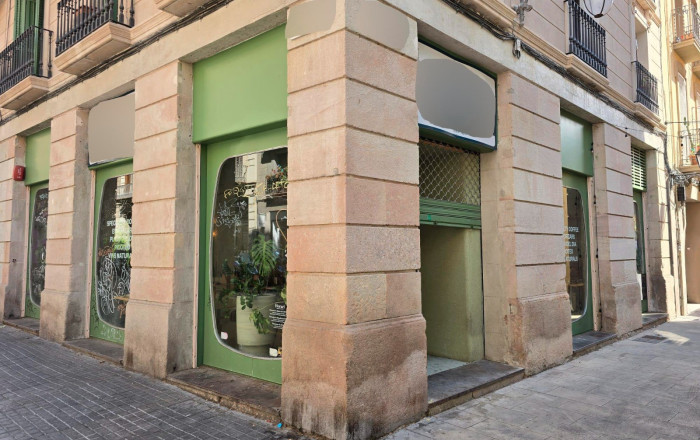 Transfert - Licencia C2 -
Barcelona - Borne-centro