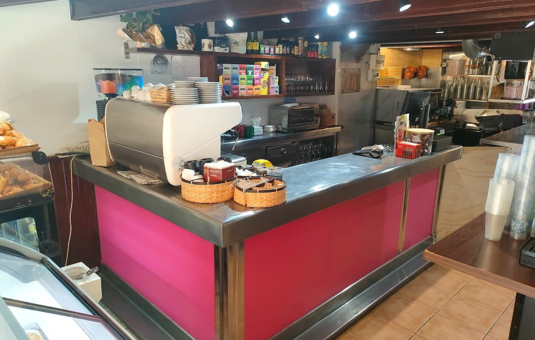 Transfert - Take Away -
Badalona - Centre