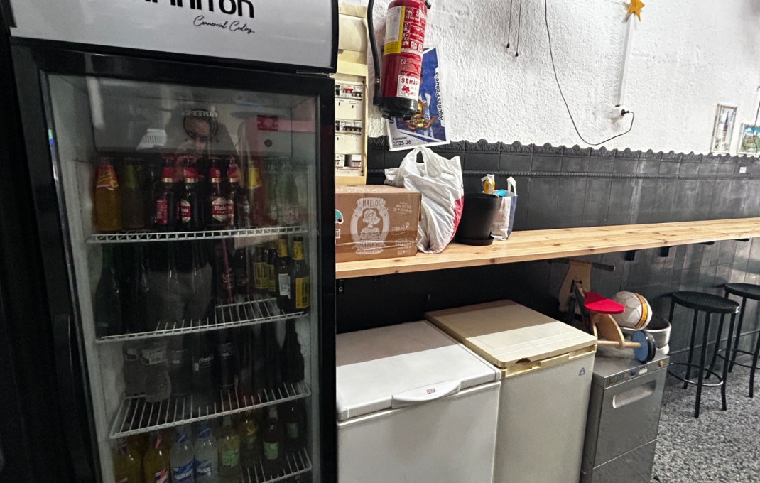 Traspaso - Bar-Cafeteria -
L'Hospitalet de Llobregat