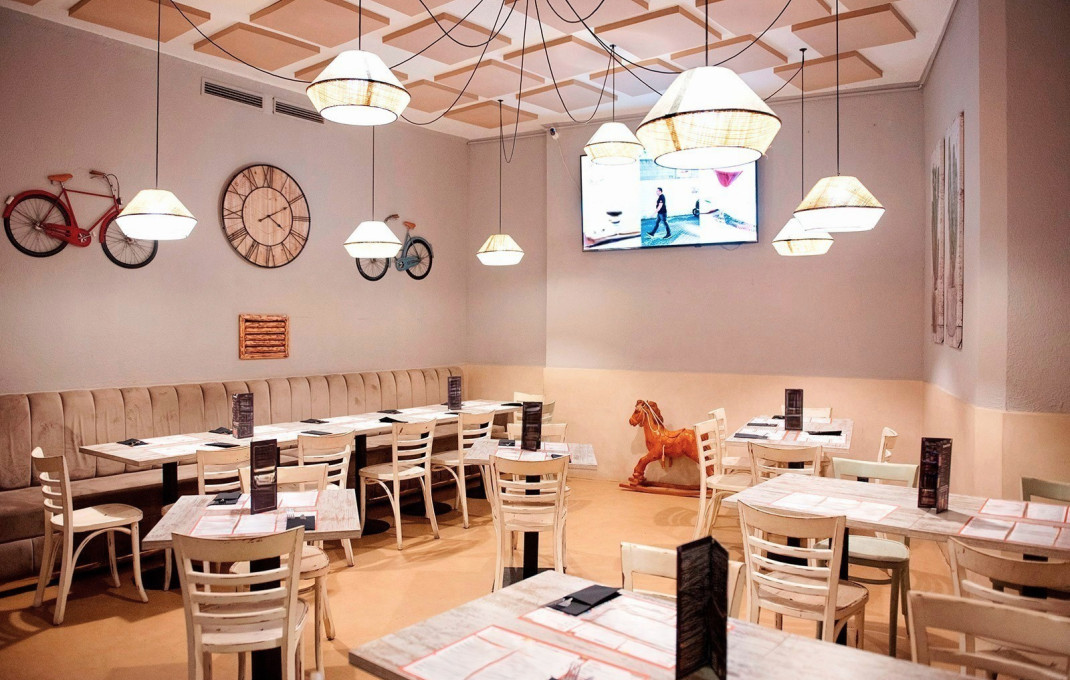 Traspaso - Restaurante -
Barcelona - Sant Martí